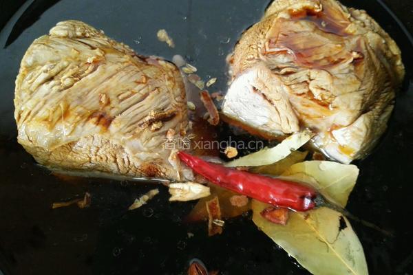 卤牛肉的做法图解6