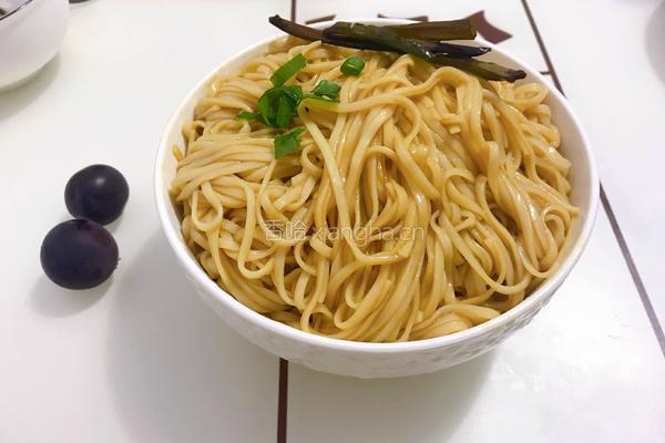 葱油拌面的做法图解7