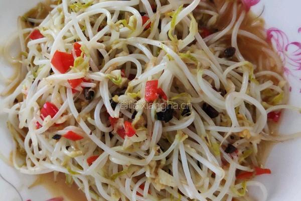 剁椒炒豆芽的做法图解3