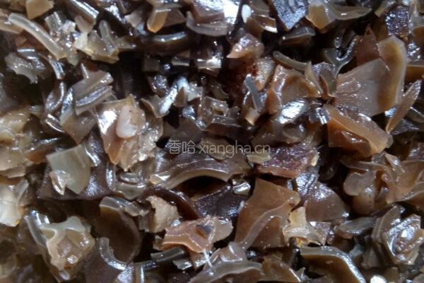 猪肉木耳香菇虾仁包的做法图解3