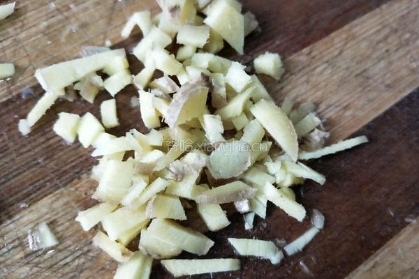 粉丝金针菇蒸基围虾的做法图解3