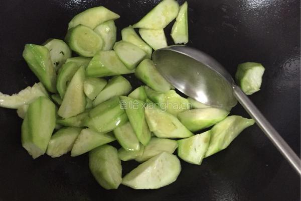 丝瓜炒榨菜的做法图解4