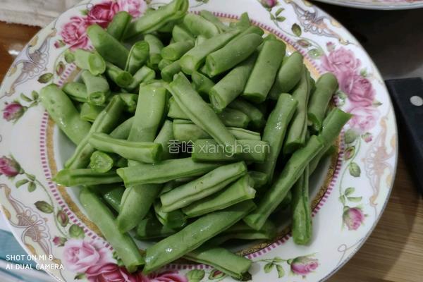 清炒四季豆的做法图解1