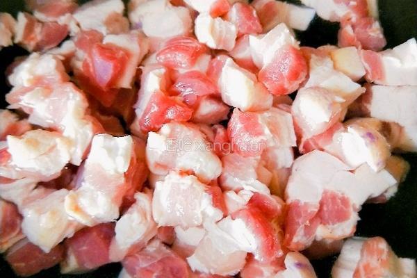 红烧肉炖土豆的做法图解2