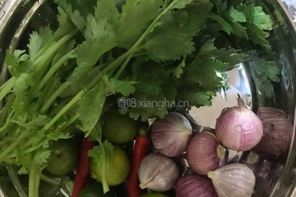 酸辣鸡爪的做法图解6