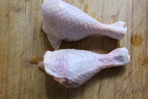 蒸罐鸡腿汤的做法图解1
