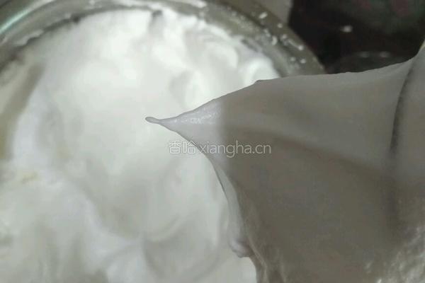 戚风蛋糕的做法图解3