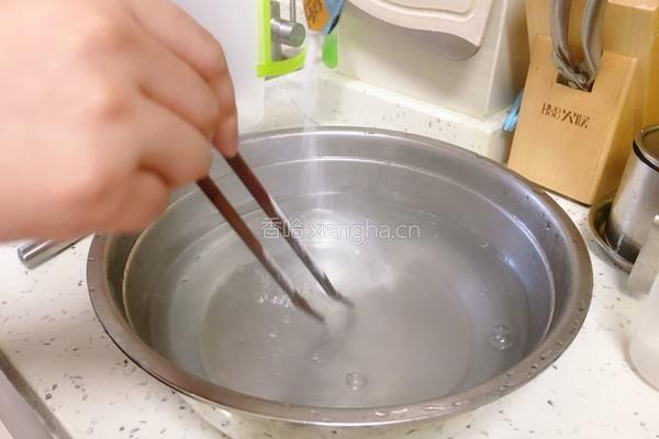 芒果冰粉的做法图解2