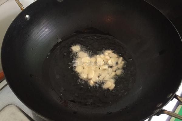 茄子河捞凉面的做法图解2