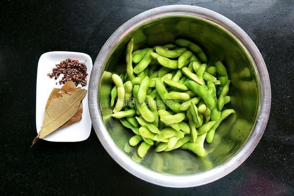 夏日快手凉菜水煮毛豆的做法图解3