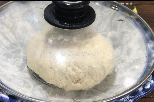 发面剩菜馅饼的做法图解4