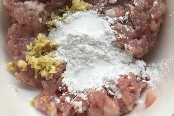 西红柿豆腐肉丸汤的做法图解2