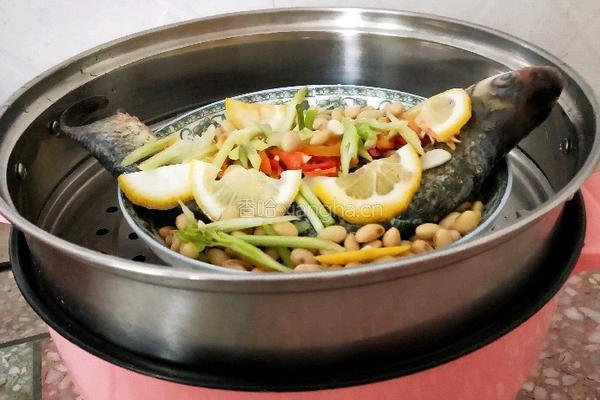 柠檬黄豆蒸鳊鱼的做法图解12