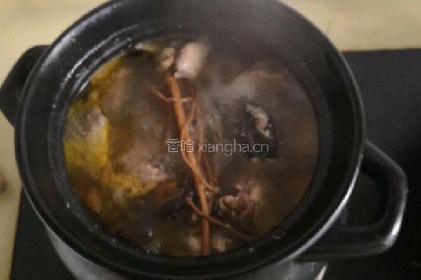 当归老母鸡汤的做法图解4