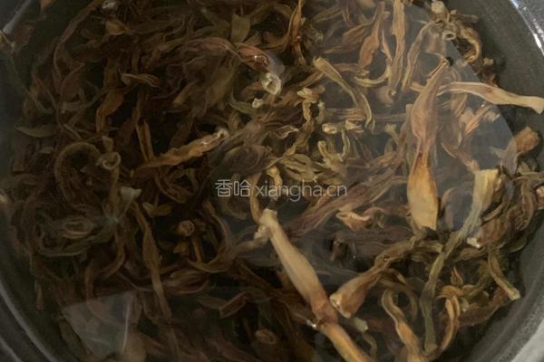 砂锅豇豆炖排骨的做法图解1