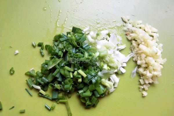 茄汁鲜肉馄饨的做法图解3