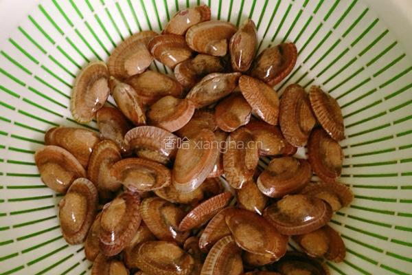 花甲粉丝煲的做法图解2