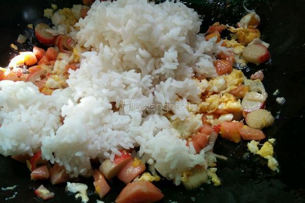 蟹肉棒火腿肠蛋炒饭的做法图解7