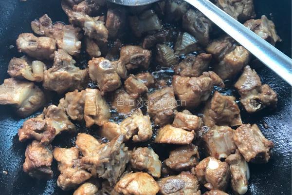 土豆烧排骨的做法图解7