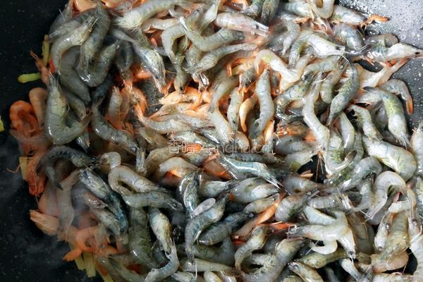 韭菜苔炒河虾的做法图解6