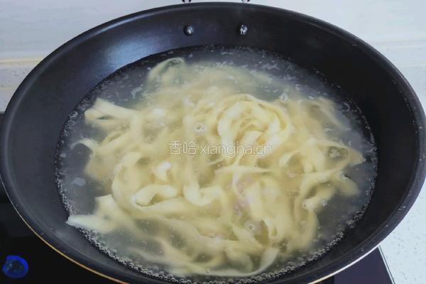 时蔬炒宽面的做法图解3