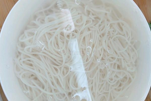 茄子拌面的做法图解6