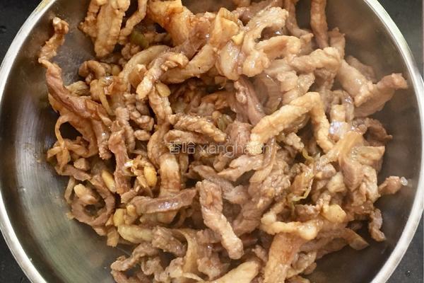 胡芹炒肉丝的做法图解14