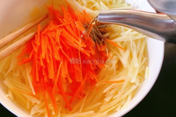 鹌鹑蛋土豆饼的做法图解6