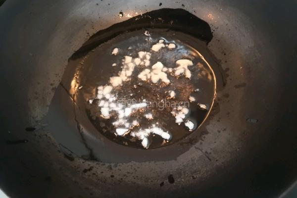 蒜香红薯叶的做法图解5