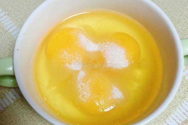 蜜汁香油蒸蛋（润肺止咳）的做法图解3