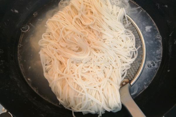 小番茄炒面的做法图解4