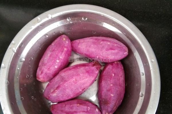 黑糖蜂蜜芝麻紫薯饼的做法图解1