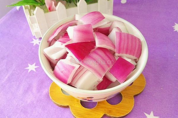 洋葱炒丝瓜的做法图解2
