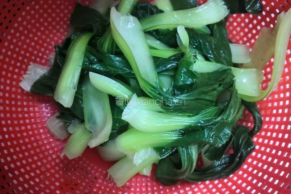 凉拌青菜香菇的做法图解7