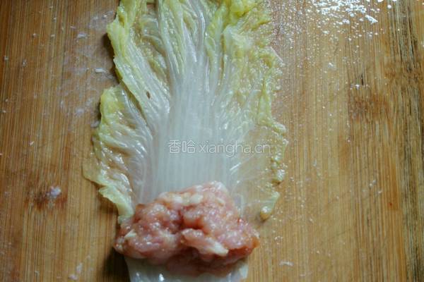 娃娃菜肉卷的做法图解3