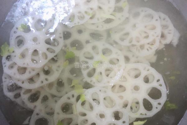 响油香芹藕片的做法图解4