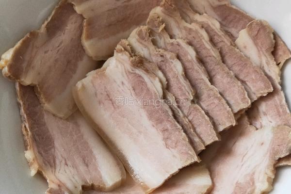 梅菜扣肉的做法图解1