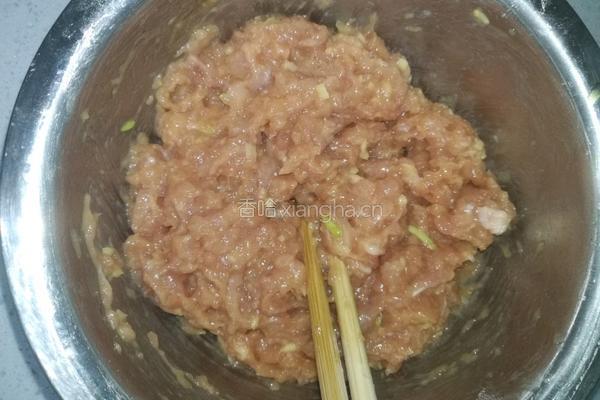 西红柿肉丸汤的做法图解3