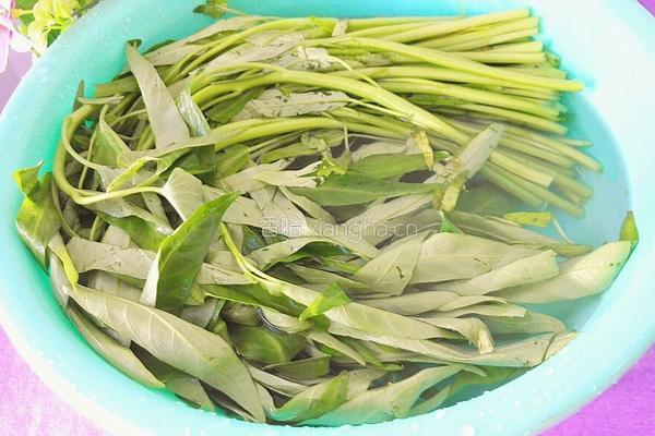 空心菜圆子汤的做法图解2