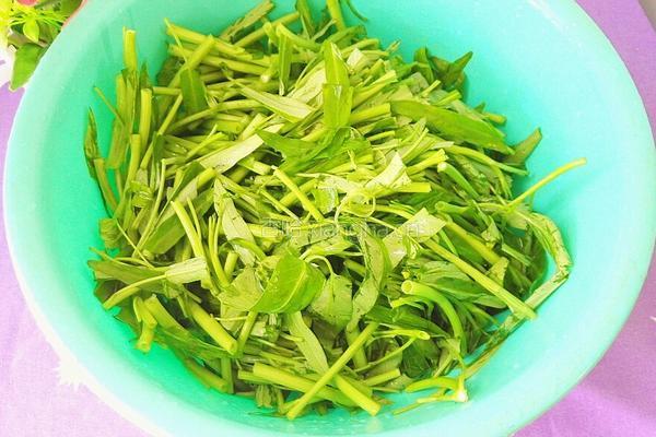 空心菜圆子汤的做法图解6