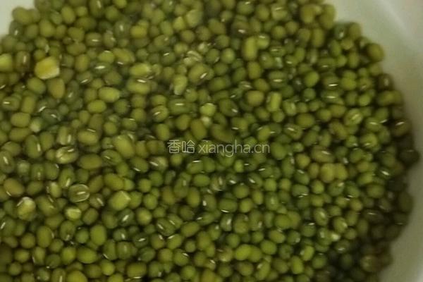 绿豆糕的做法图解1