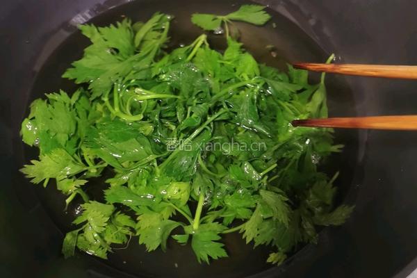 芹菜火腿鸡蛋软烧的做法图解7