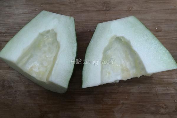 凉拌农家水瓜的做法图解2