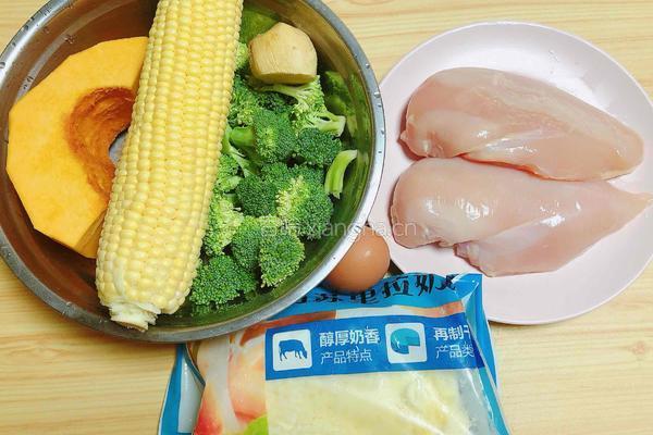 西兰花玉米鸡肉糕（芝士焗烤版）的做法图解1