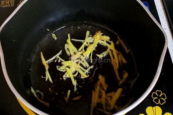 咸蛋冬瓜汤的做法图解2