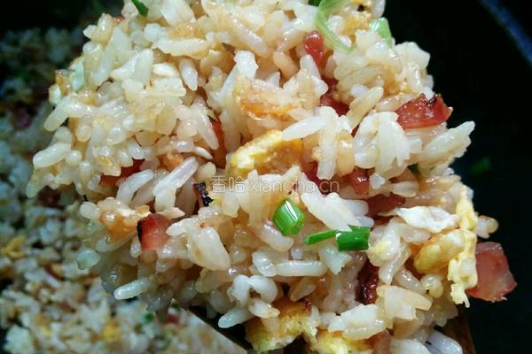 腊肠蛋炒饭的做法图解10