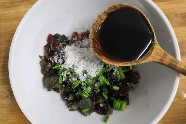 内酯豆腐拌皮蛋的做法图解10