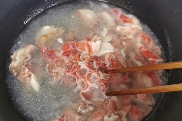 金针菇番茄牛肉煲的做法图解6