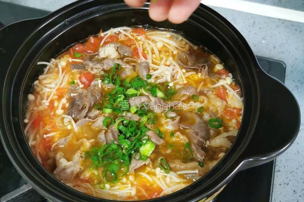 金针菇番茄牛肉煲的做法图解23