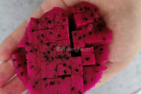 火龙果雪碧冰饮的做法图解4